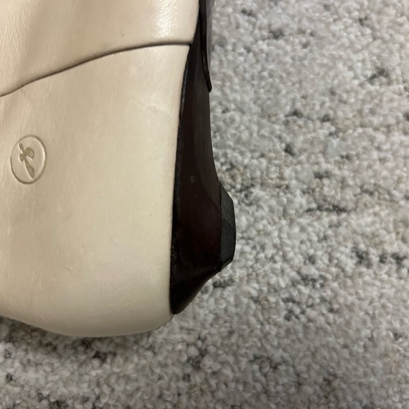 Bronx size 5.5 “no heel” boots in near new condition! Beautiful are rare - Picture 4 of 14